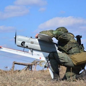 烏克蘭揭秘俄無人機(jī)，關(guān)鍵部件來自多國，打臉俄自主研制！ ...