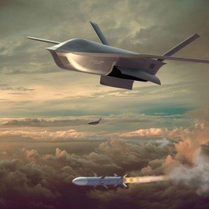 美國展示另一種未來空戰(zhàn)：發(fā)射自帶導(dǎo)彈的小型無人機(jī)