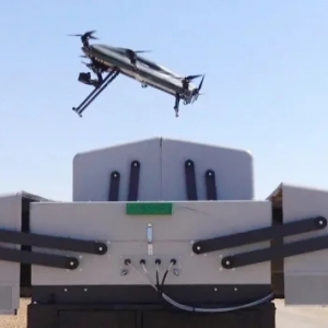 美國(guó)國(guó)防部和Robotican公司完成自主式反小型無人機(jī)攔截器演示 ...
