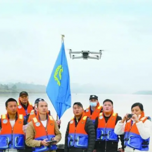 他們將巡檢的眼睛安裝在無人機上